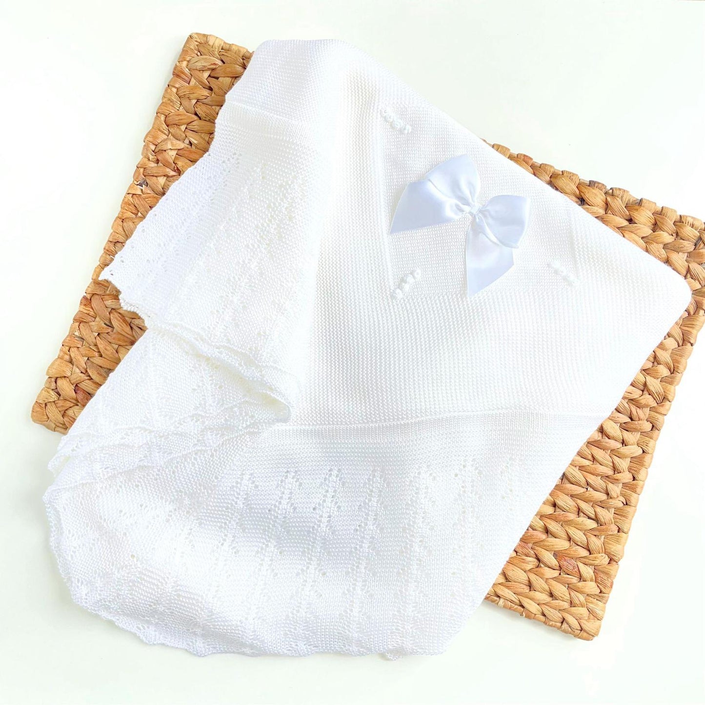 White Knitted Blanket